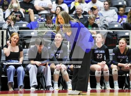 Thumbnail 2 in Decatur @ La Vernia (UIL 4A D1 Volleyball Final) photogallery.