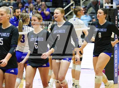 Thumbnail 3 in Decatur @ La Vernia (UIL 4A D1 Volleyball Final) photogallery.