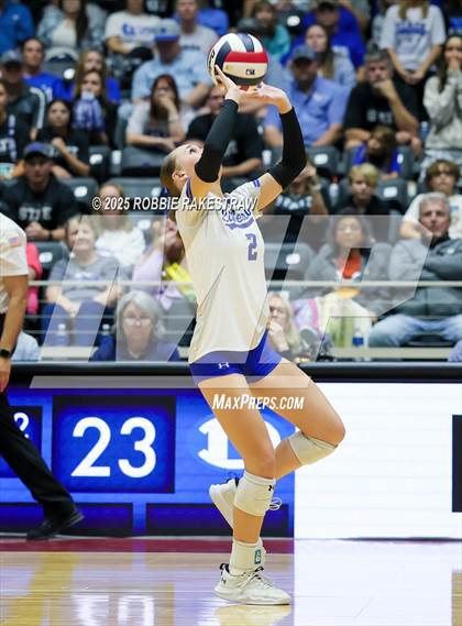 Thumbnail 2 in Decatur @ La Vernia (UIL 4A D1 Volleyball Final) photogallery.