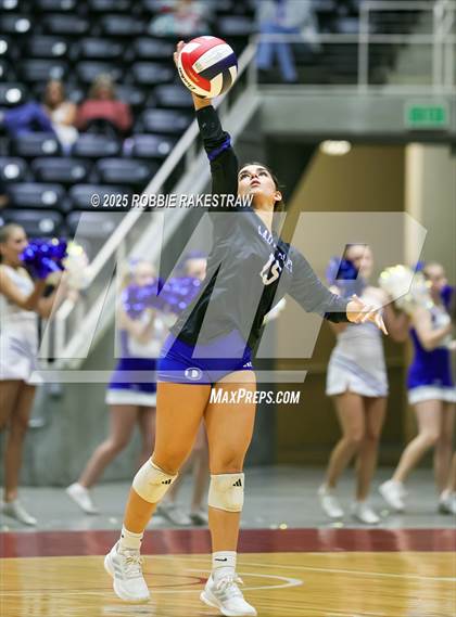 Thumbnail 1 in Decatur @ La Vernia (UIL 4A D1 Volleyball Final) photogallery.