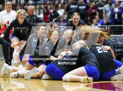 Thumbnail 2 in Decatur @ La Vernia (UIL 4A D1 Volleyball Final) photogallery.