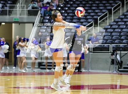 Thumbnail 1 in Decatur @ La Vernia (UIL 4A D1 Volleyball Final) photogallery.