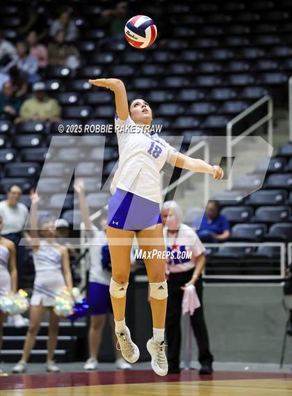 Thumbnail 3 in Decatur @ La Vernia (UIL 4A D1 Volleyball Final) photogallery.