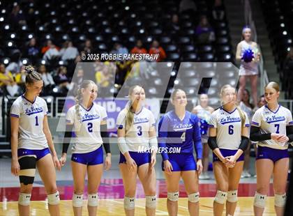 Thumbnail 1 in Decatur @ La Vernia (UIL 4A D1 Volleyball Final) photogallery.