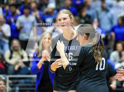 Thumbnail 1 in Decatur @ La Vernia (UIL 4A D1 Volleyball Final) photogallery.