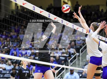 Thumbnail 1 in Decatur @ La Vernia (UIL 4A D1 Volleyball Final) photogallery.