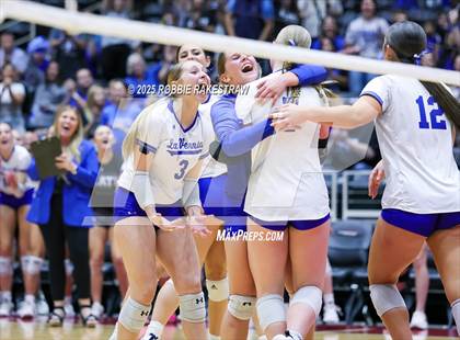 Thumbnail 2 in Decatur @ La Vernia (UIL 4A D1 Volleyball Final) photogallery.