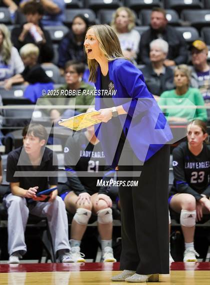 Thumbnail 3 in Decatur @ La Vernia (UIL 4A D1 Volleyball Final) photogallery.