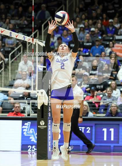 Thumbnail 1 in Decatur @ La Vernia (UIL 4A D1 Volleyball Final) photogallery.