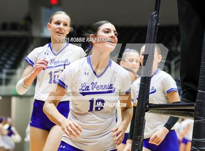 Thumbnail 3 in Decatur @ La Vernia (UIL 4A D1 Volleyball Final) photogallery.