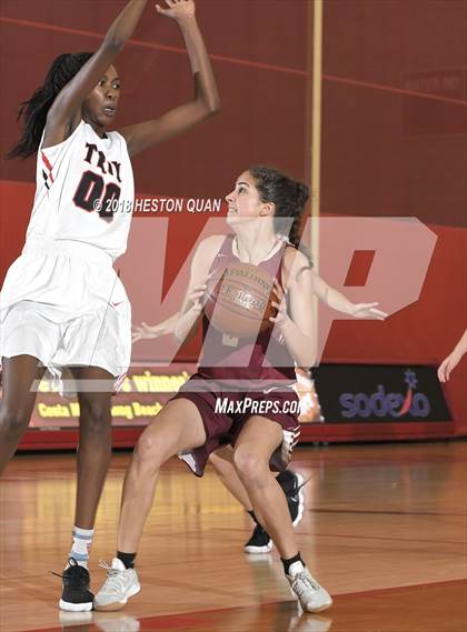 Thumbnail 3 in Troy vs. Mission Hills (Matt Denning Hoops Classic) photogallery.