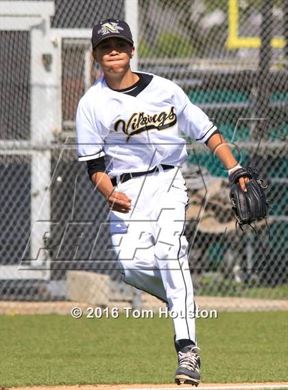 Thumbnail 2 in Northview vs Maranatha photogallery.