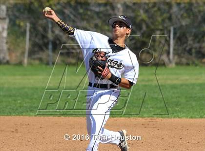 Thumbnail 1 in Northview vs Maranatha photogallery.