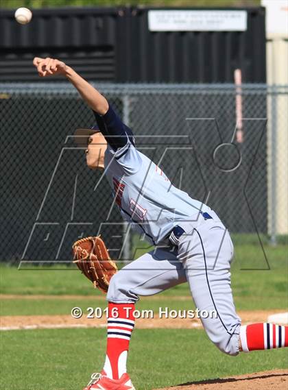 Thumbnail 2 in Northview vs Maranatha photogallery.