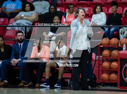 Thumbnail 3 in Plano vs Sachse (UIL 6A Regional Quarterfinal Playoff) photogallery.