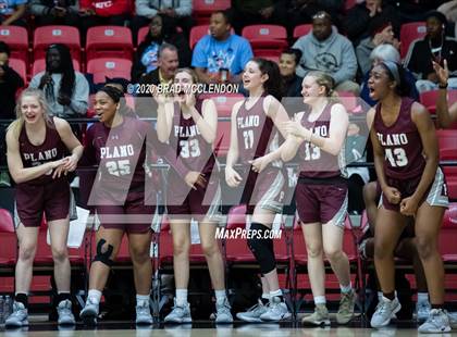 Thumbnail 2 in Plano vs Sachse (UIL 6A Regional Quarterfinal Playoff) photogallery.