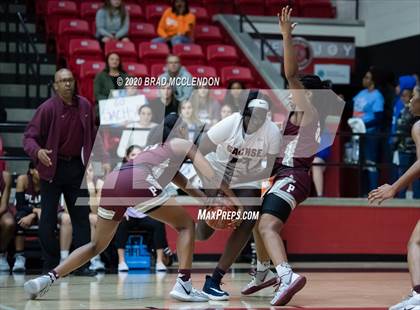Thumbnail 1 in Plano vs Sachse (UIL 6A Regional Quarterfinal Playoff) photogallery.