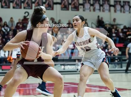 Thumbnail 2 in Plano vs Sachse (UIL 6A Regional Quarterfinal Playoff) photogallery.