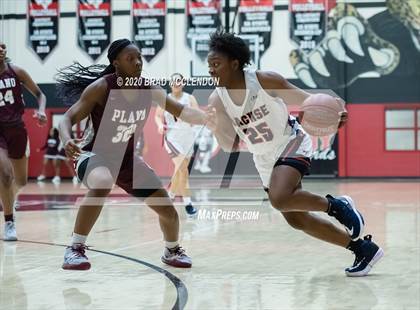 Thumbnail 3 in Plano vs Sachse (UIL 6A Regional Quarterfinal Playoff) photogallery.
