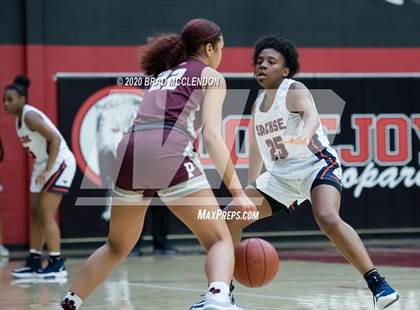 Thumbnail 2 in Plano vs Sachse (UIL 6A Regional Quarterfinal Playoff) photogallery.