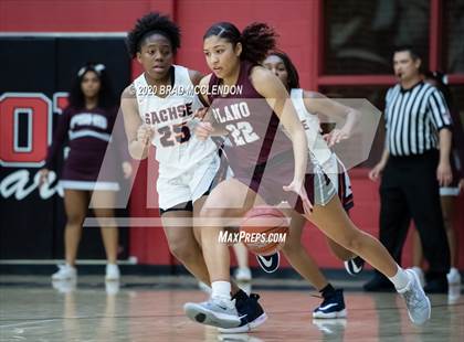 Thumbnail 3 in Plano vs Sachse (UIL 6A Regional Quarterfinal Playoff) photogallery.