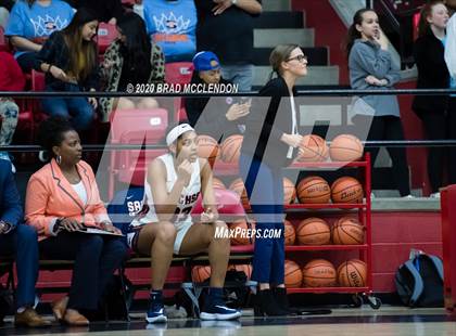 Thumbnail 3 in Plano vs Sachse (UIL 6A Regional Quarterfinal Playoff) photogallery.