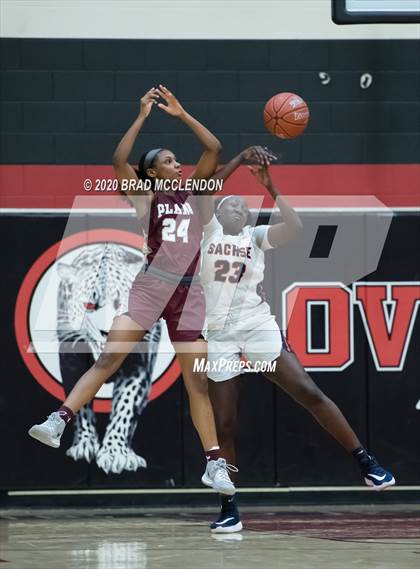 Thumbnail 2 in Plano vs Sachse (UIL 6A Regional Quarterfinal Playoff) photogallery.