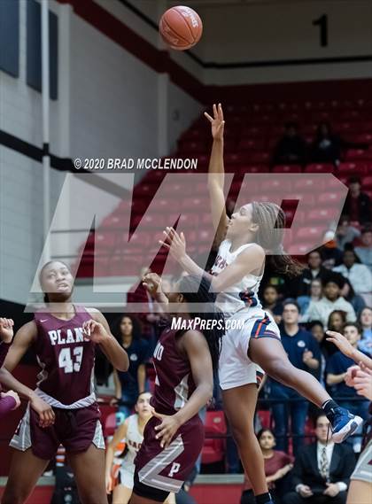 Thumbnail 1 in Plano vs Sachse (UIL 6A Regional Quarterfinal Playoff) photogallery.