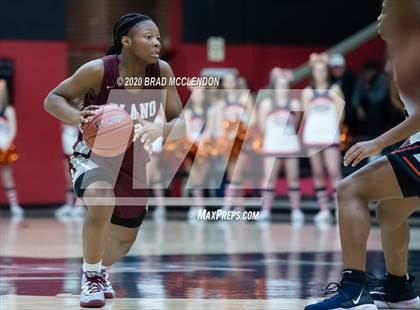 Thumbnail 2 in Plano vs Sachse (UIL 6A Regional Quarterfinal Playoff) photogallery.