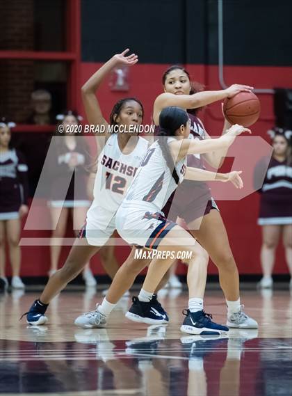 Thumbnail 3 in Plano vs Sachse (UIL 6A Regional Quarterfinal Playoff) photogallery.