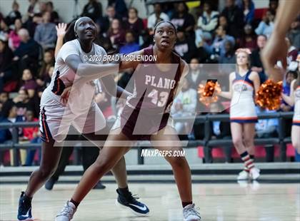 Thumbnail 2 in Plano vs Sachse (UIL 6A Regional Quarterfinal Playoff) photogallery.