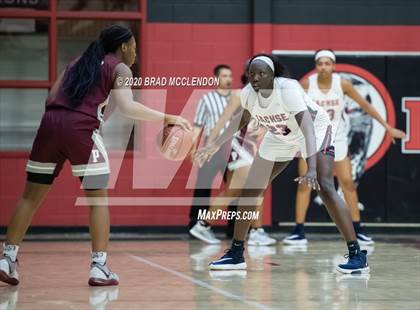 Thumbnail 3 in Plano vs Sachse (UIL 6A Regional Quarterfinal Playoff) photogallery.