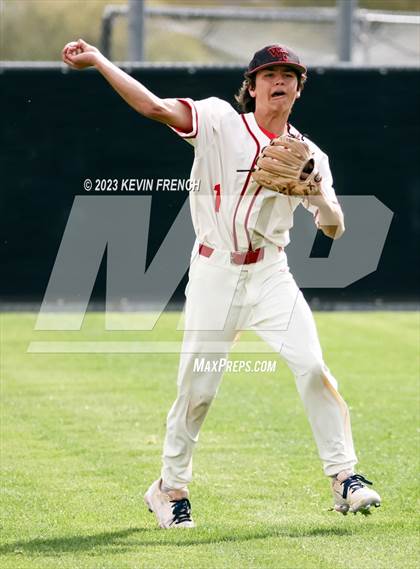 Thumbnail 3 in Skyline vs. Williams Field (Bob Everett Classic) photogallery.