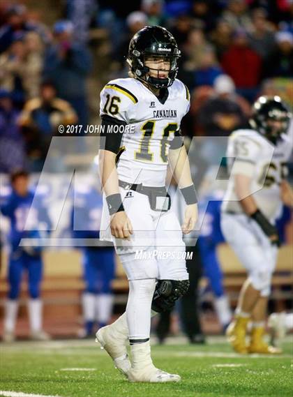 Thumbnail 2 in Canadian vs. Childress (UIL 3A D2 Quarterfinal) photogallery.