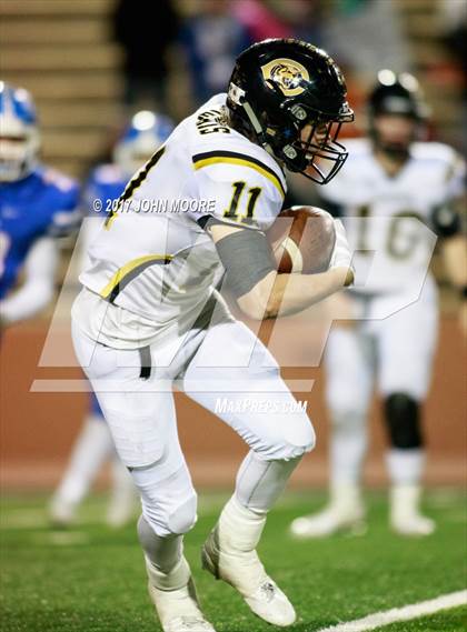 Thumbnail 2 in Canadian vs. Childress (UIL 3A D2 Quarterfinal) photogallery.