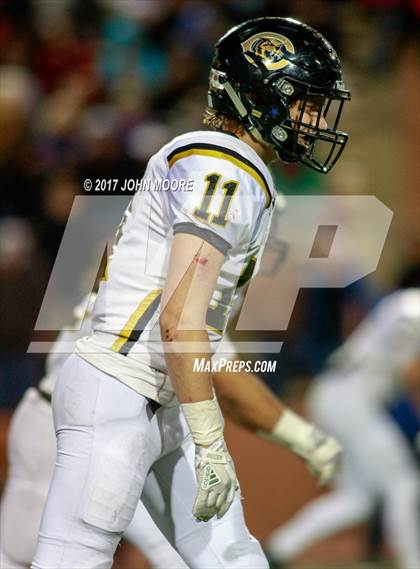 Thumbnail 3 in Canadian vs. Childress (UIL 3A D2 Quarterfinal) photogallery.
