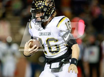Thumbnail 3 in Canadian vs. Childress (UIL 3A D2 Quarterfinal) photogallery.