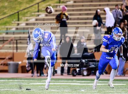 Thumbnail 1 in Canadian vs. Childress (UIL 3A D2 Quarterfinal) photogallery.