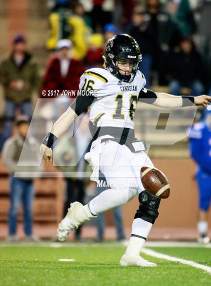 Thumbnail 1 in Canadian vs. Childress (UIL 3A D2 Quarterfinal) photogallery.