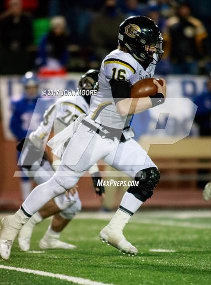 Thumbnail 2 in Canadian vs. Childress (UIL 3A D2 Quarterfinal) photogallery.