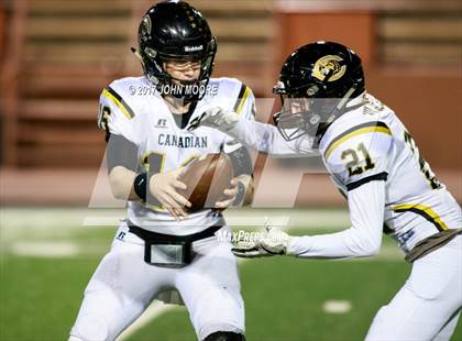 Thumbnail 2 in Canadian vs. Childress (UIL 3A D2 Quarterfinal) photogallery.