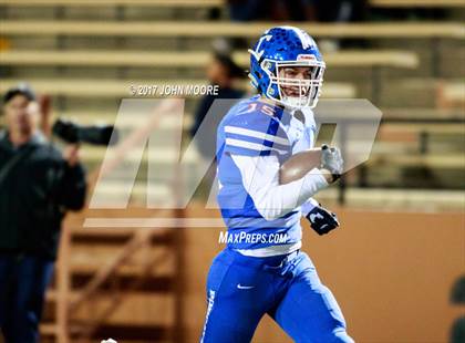 Thumbnail 3 in Canadian vs. Childress (UIL 3A D2 Quarterfinal) photogallery.
