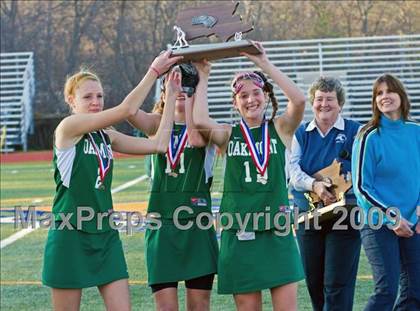 Thumbnail 1 in Oakmont Regional vs Watertown (MIAA D2 Final) photogallery.