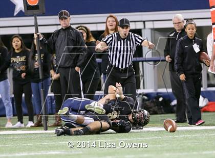 Thumbnail 2 in Boyd vs. Fossil Ridge (UIL 6A Division 2 Region 1 Bi-District Playoff) photogallery.