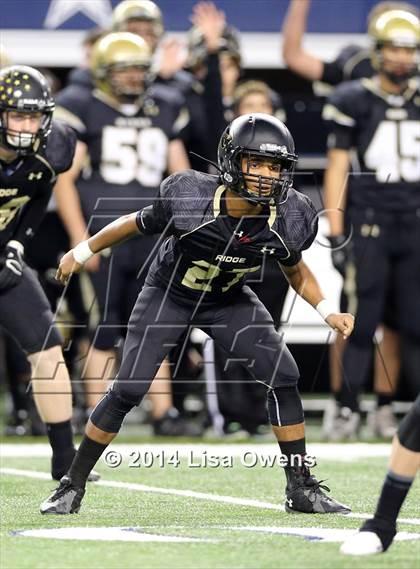 Thumbnail 1 in Boyd vs. Fossil Ridge (UIL 6A Division 2 Region 1 Bi-District Playoff) photogallery.