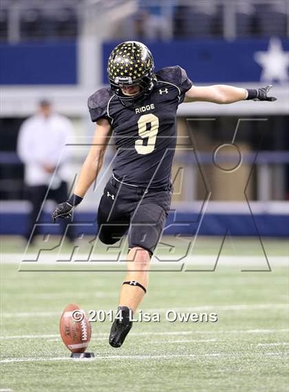 Thumbnail 2 in Boyd vs. Fossil Ridge (UIL 6A Division 2 Region 1 Bi-District Playoff) photogallery.