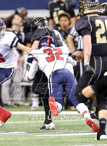 Thumbnail 1 in Boyd vs. Fossil Ridge (UIL 6A Division 2 Region 1 Bi-District Playoff) photogallery.