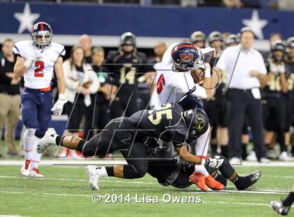Thumbnail 2 in Boyd vs. Fossil Ridge (UIL 6A Division 2 Region 1 Bi-District Playoff) photogallery.