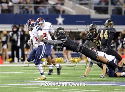 Thumbnail 1 in Boyd vs. Fossil Ridge (UIL 6A Division 2 Region 1 Bi-District Playoff) photogallery.