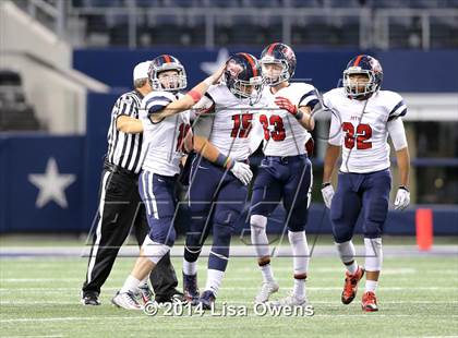 Thumbnail 1 in Boyd vs. Fossil Ridge (UIL 6A Division 2 Region 1 Bi-District Playoff) photogallery.